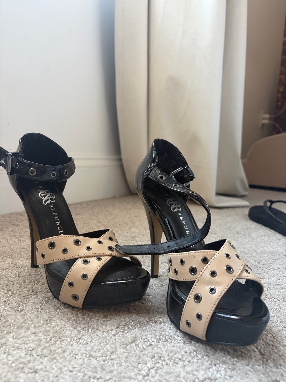 Rock & Republic Black and Beige Studded Platform Heels